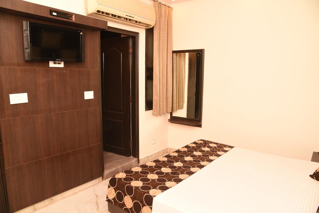 Heritage Inn New Delhi Exterior photo